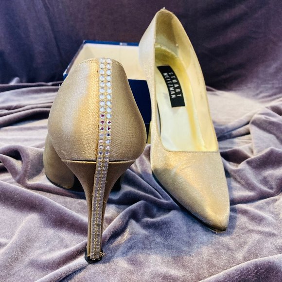 Stuart Weitzman Gold Heels - Picture 1 of 2